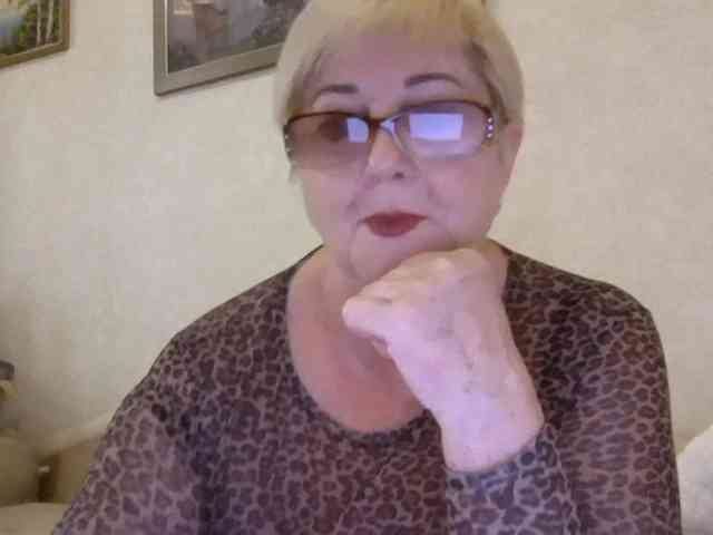 KarinkaSweet webcam