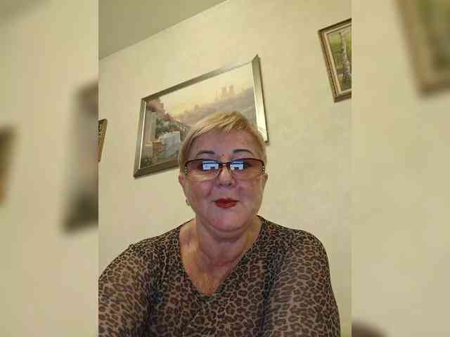 KarinkaSweet webcam