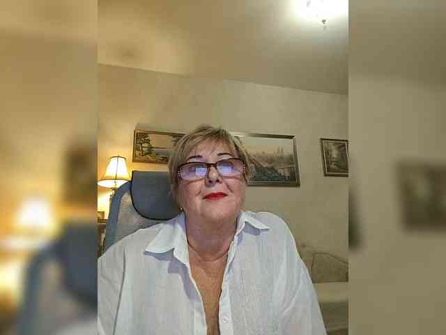 KarinkaSweet webcam