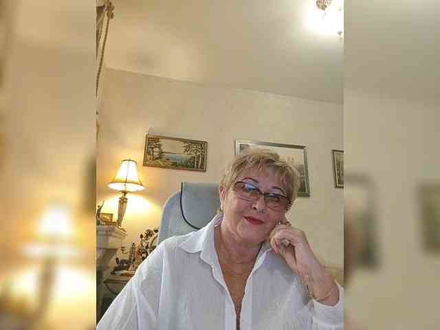KarinkaSweet webcam