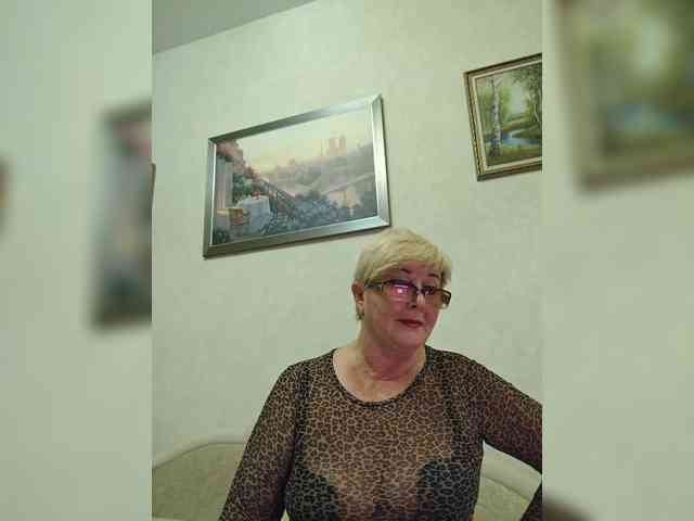 KarinkaSweet webcam
