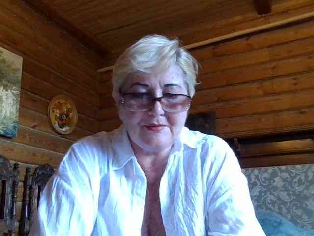 KarinkaSweet webcam