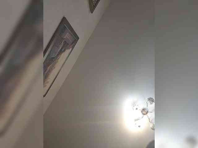 KarinkaSweet webcam
