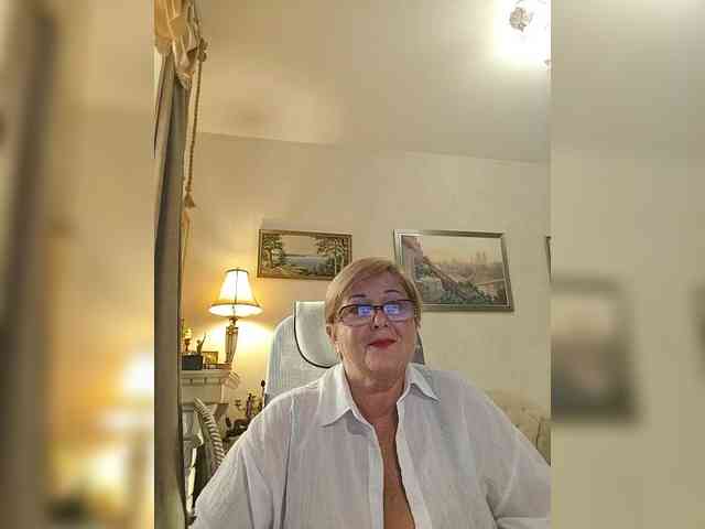 KarinkaSweet webcam