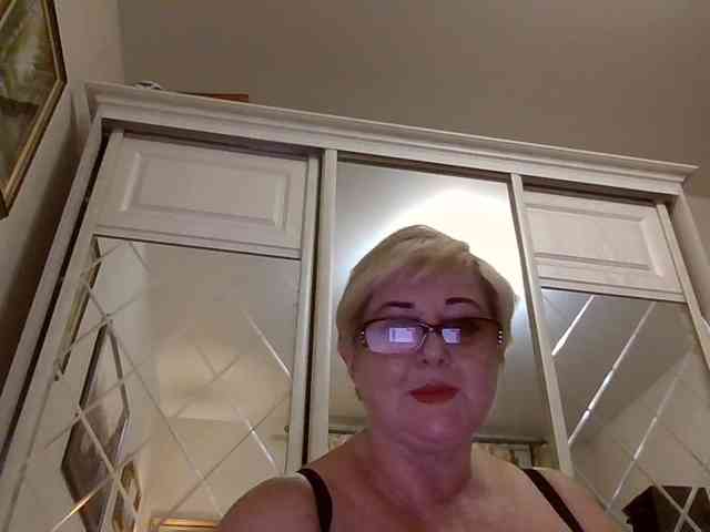 KarinkaSweet webcam