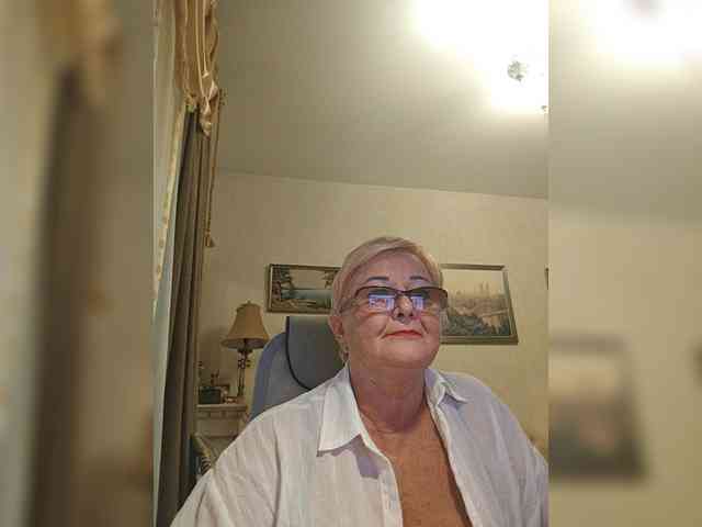 KarinkaSweet webcam