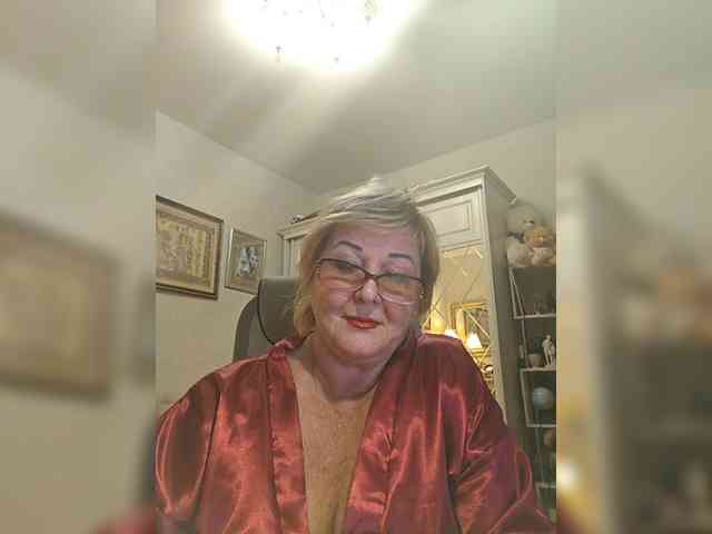 KarinkaSweet webcam