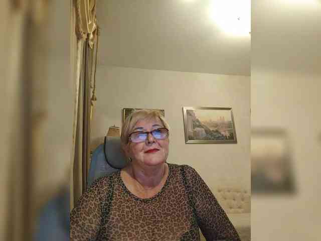 KarinkaSweet webcam