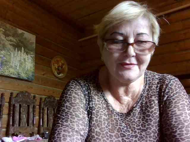 KarinkaSweet webcam