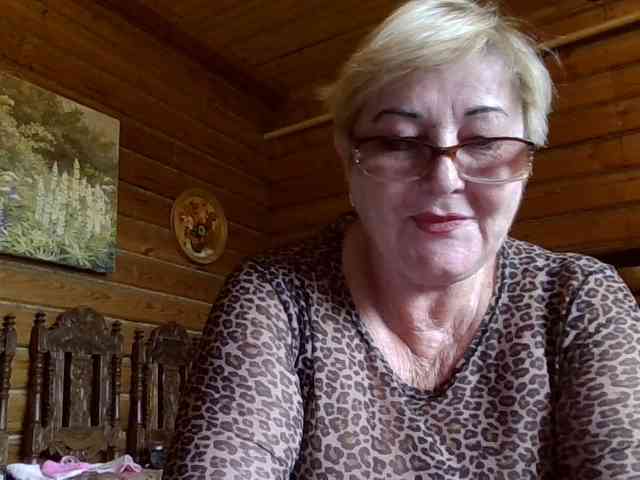 KarinkaSweet webcam