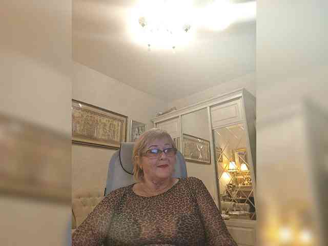 KarinkaSweet webcam