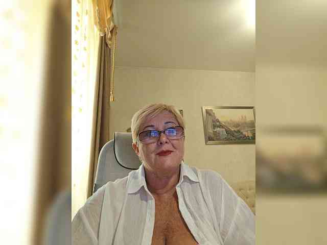 KarinkaSweet webcam