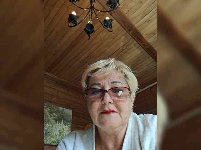 KarinkaSweet webcam