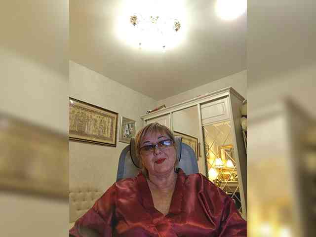 KarinkaSweet webcam