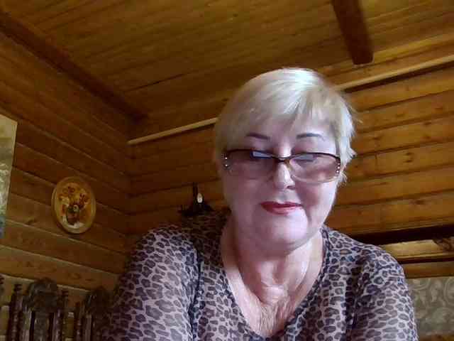 KarinkaSweet webcam