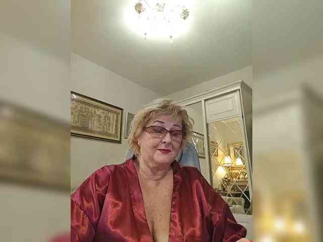 KarinkaSweet webcam