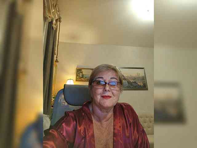 KarinkaSweet webcam
