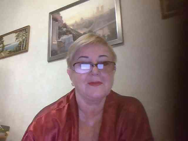 KarinkaSweet webcam