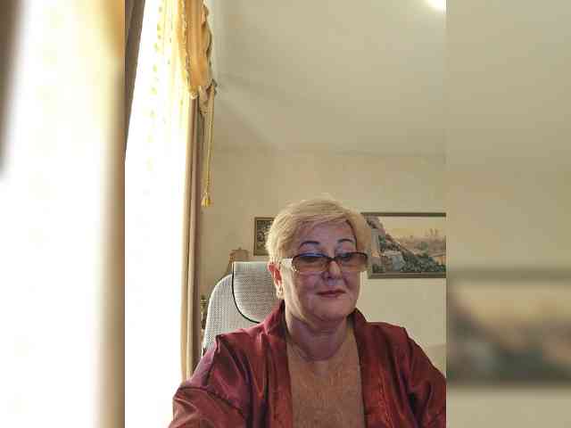 KarinkaSweet webcam