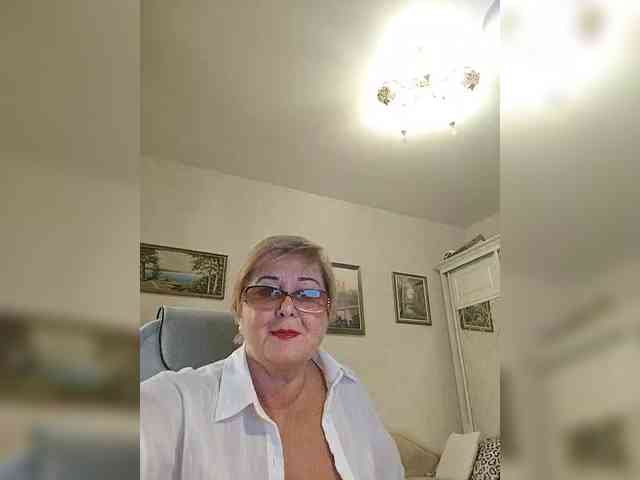 KarinkaSweet webcam
