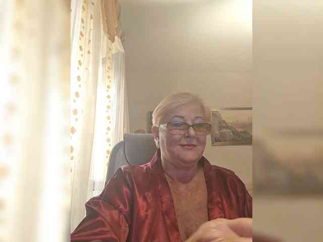 KarinkaSweet webcam