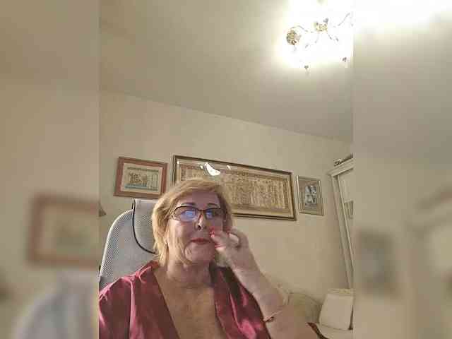 KarinkaSweet webcam