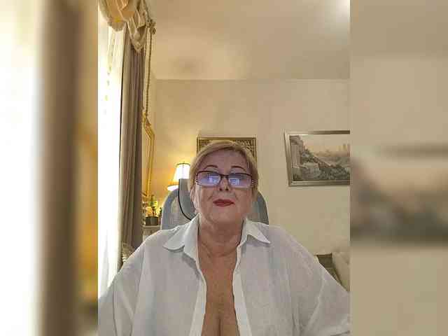 KarinkaSweet webcam