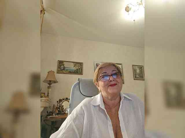 KarinkaSweet webcam