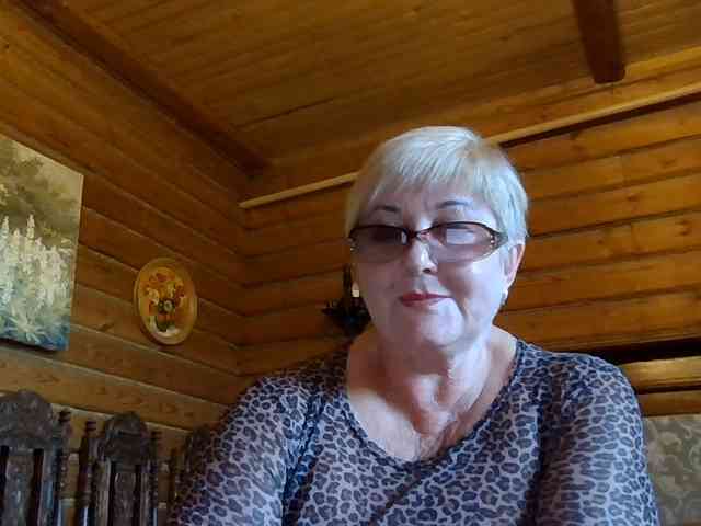 KarinkaSweet webcam
