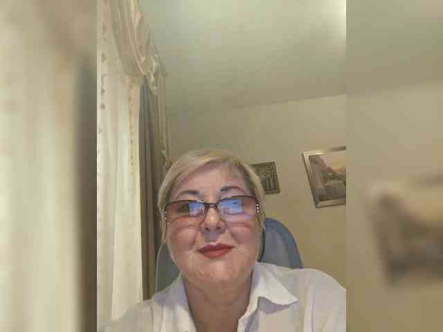 KarinkaSweet webcam