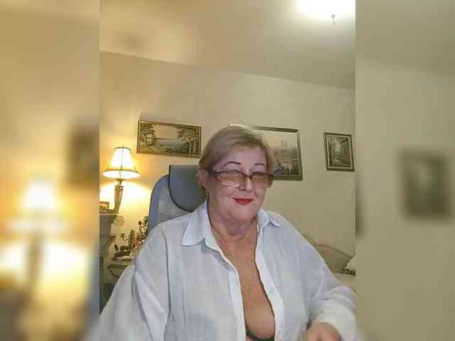 KarinkaSweet webcam