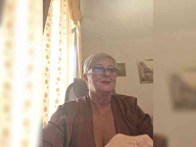 KarinkaSweet webcam