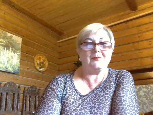 KarinkaSweet webcam