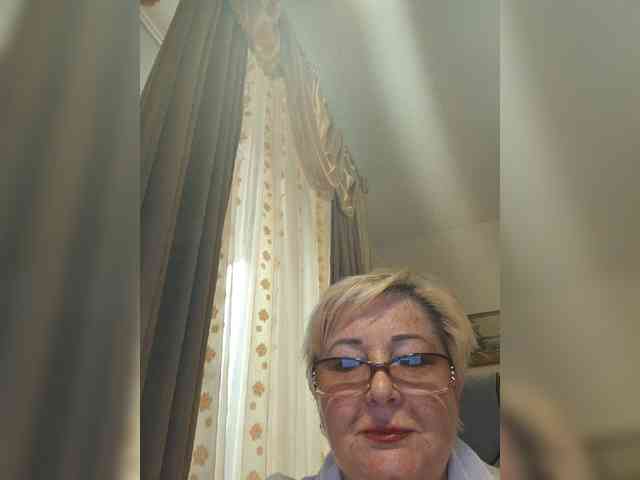 KarinkaSweet webcam