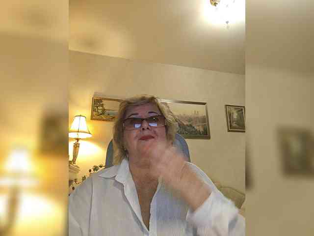 KarinkaSweet webcam
