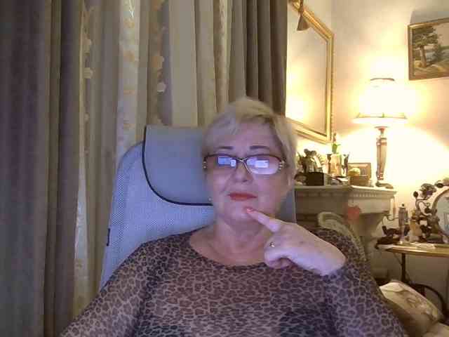 KarinkaSweet webcam