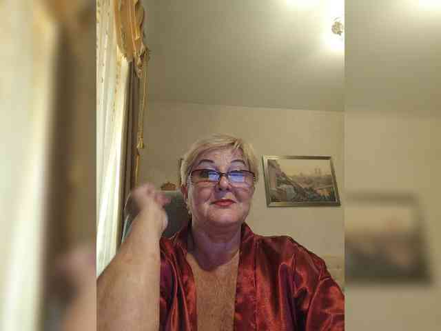 KarinkaSweet webcam