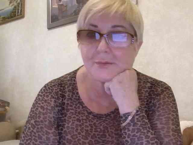 KarinkaSweet webcam
