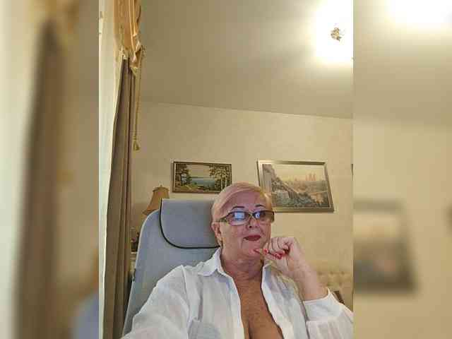 KarinkaSweet webcam