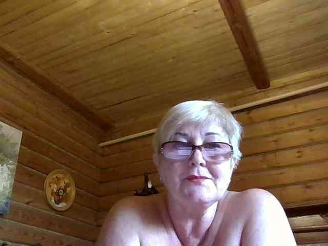 KarinkaSweet webcam