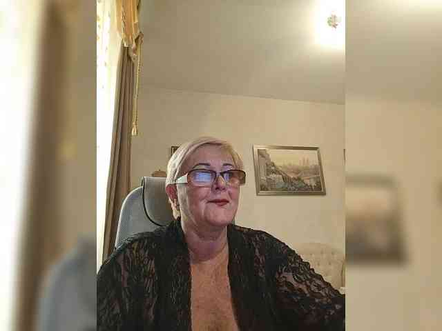 KarinkaSweet webcam