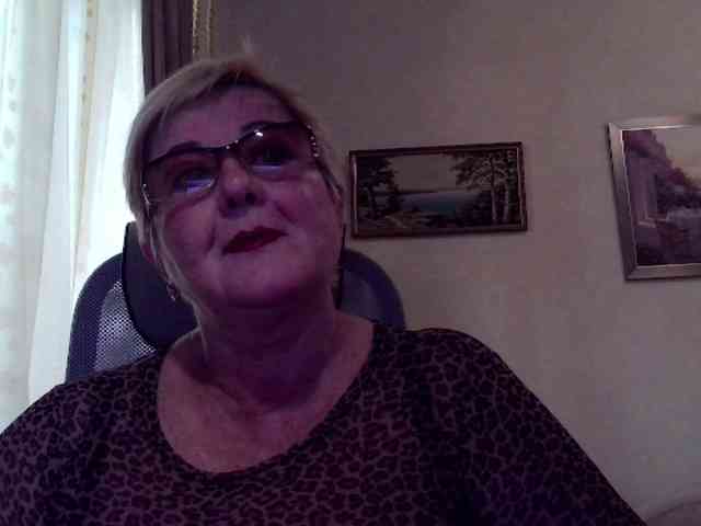 KarinkaSweet webcam