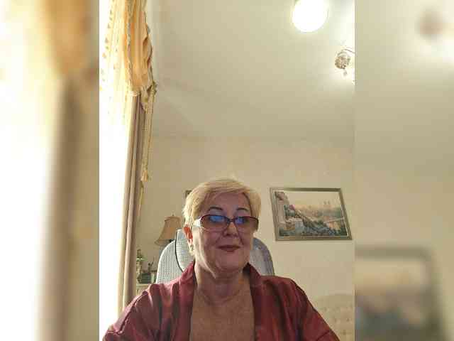 KarinkaSweet webcam