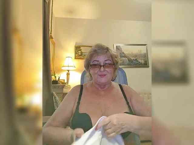 KarinkaSweet webcam