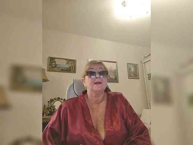 KarinkaSweet webcam