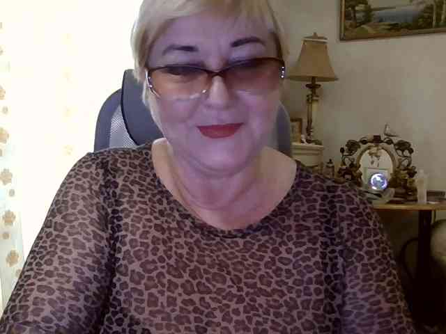 KarinkaSweet webcam