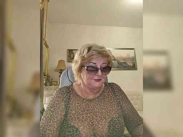 KarinkaSweet webcam