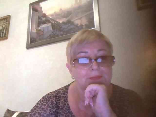 KarinkaSweet webcam