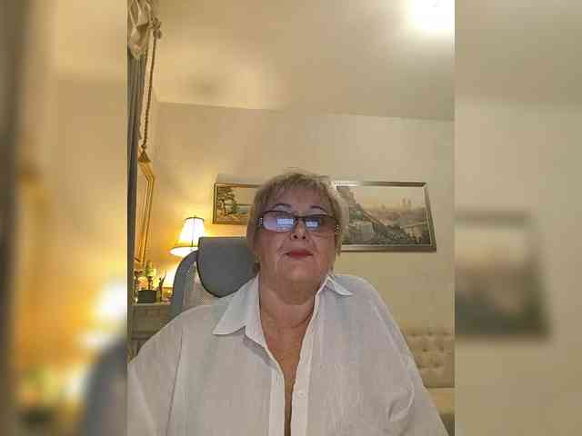 KarinkaSweet webcam