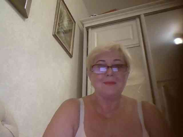 KarinkaSweet webcam